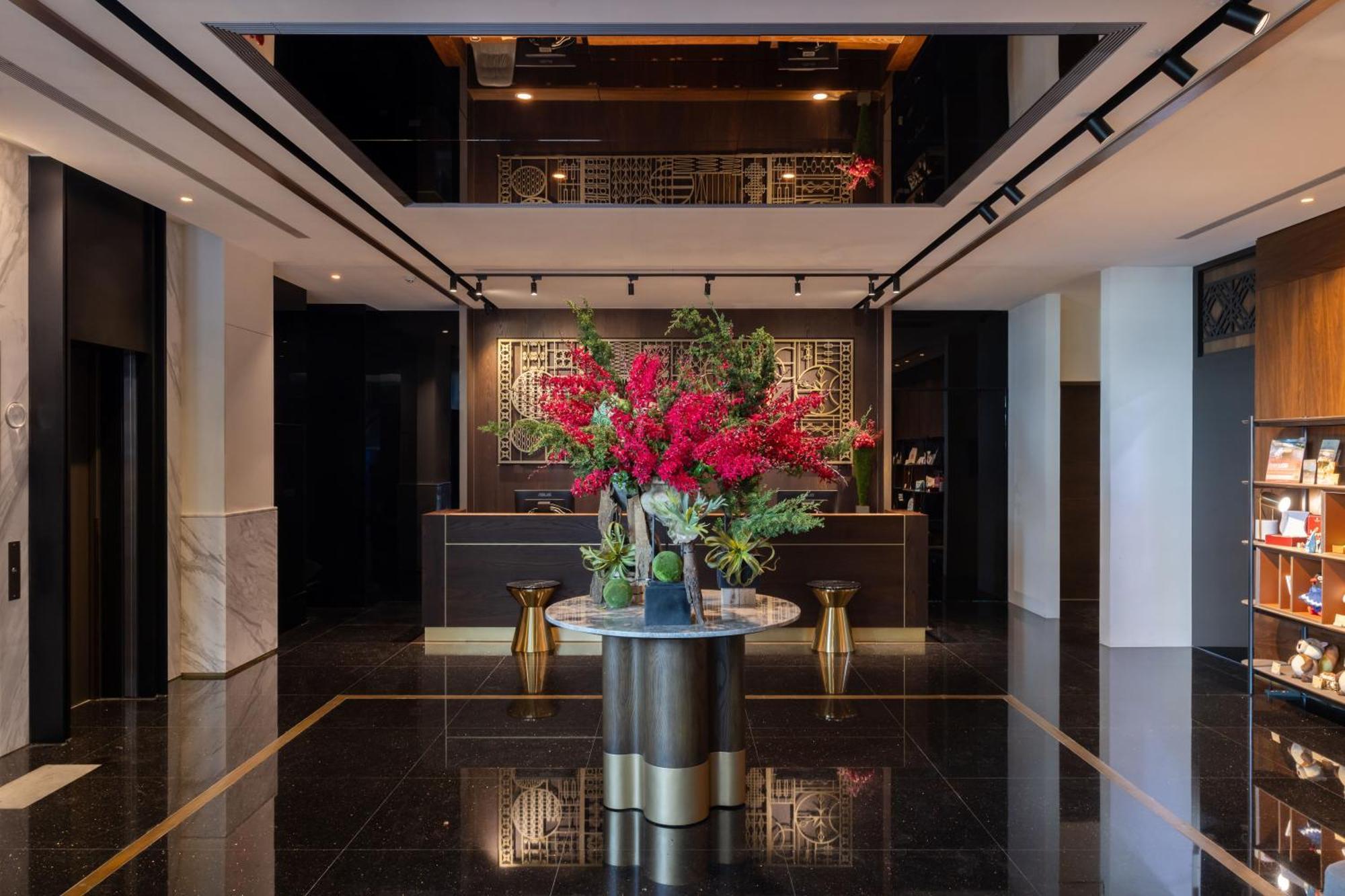 Hotel Voyage Kaohsiung By Cosmos Oasis Exteriér fotografie